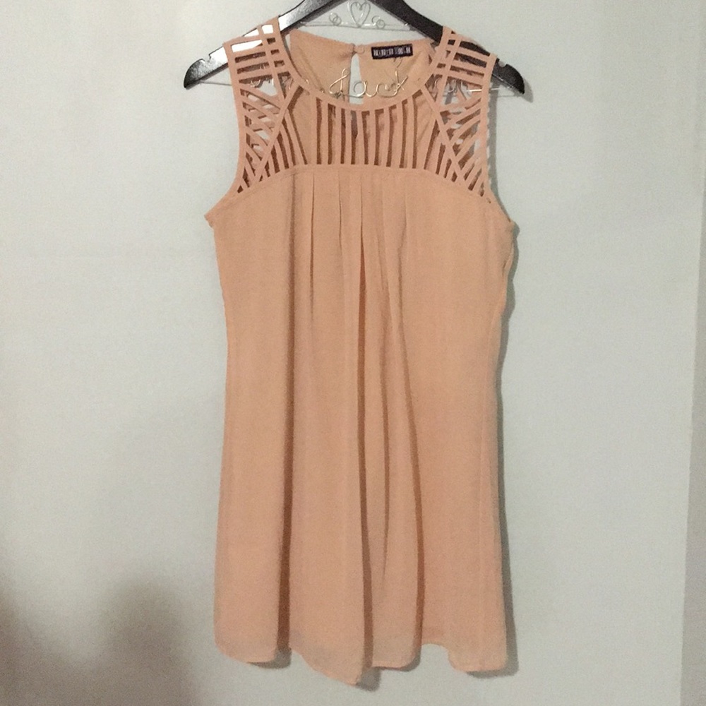 Mid-Length, Sleeveless, Light Pink/Peach Color